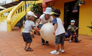 bilingual daycare centers ho chi minh SmartKids International Kindergarten - Str 10